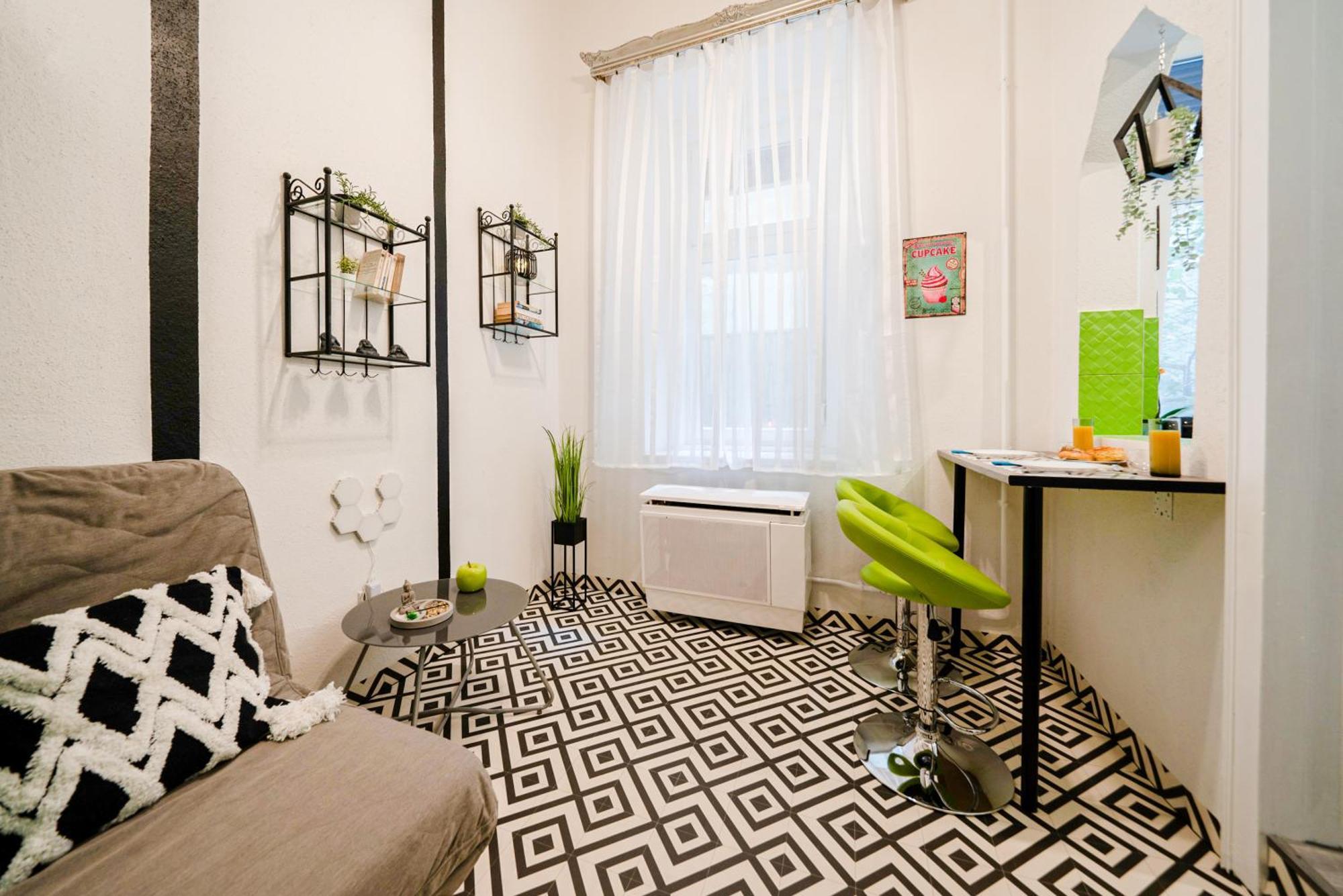 Apartment Secret Garden - Free Parking Budapest